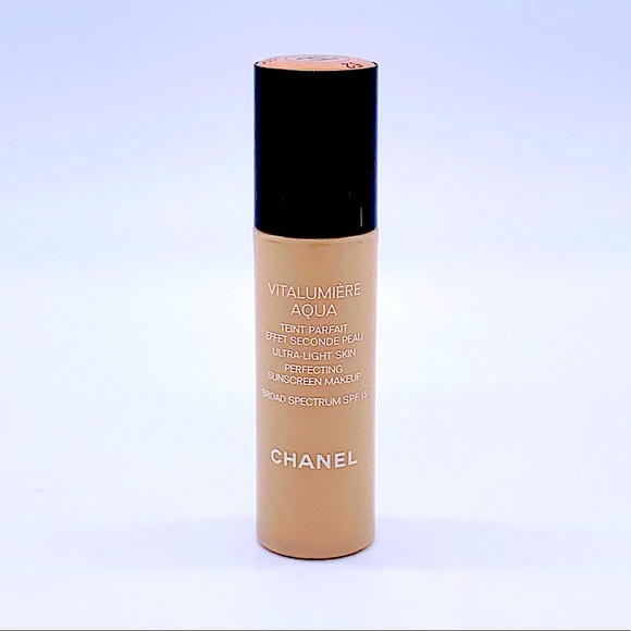 CHANEL 52 Beige Rose Ultra Light Skin Foundation - Picture 1 of 3